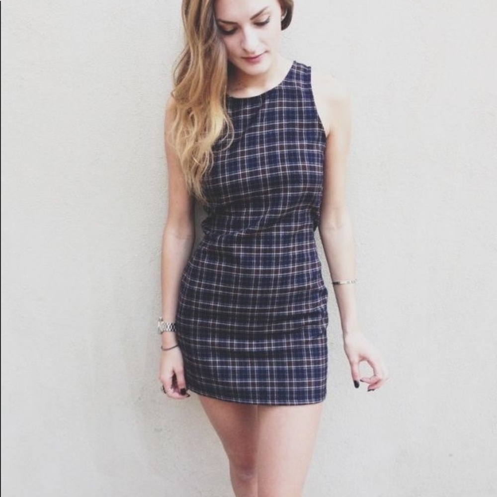Plaid Bodycon Mini Dress - Picture 5 of 8